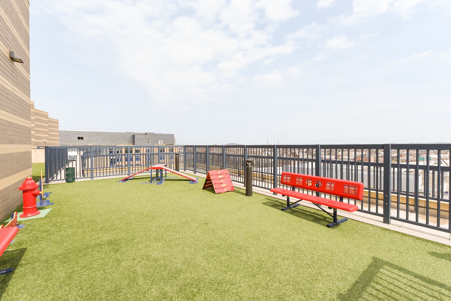 Dog-Park-Rooftop-Pet-Friendly